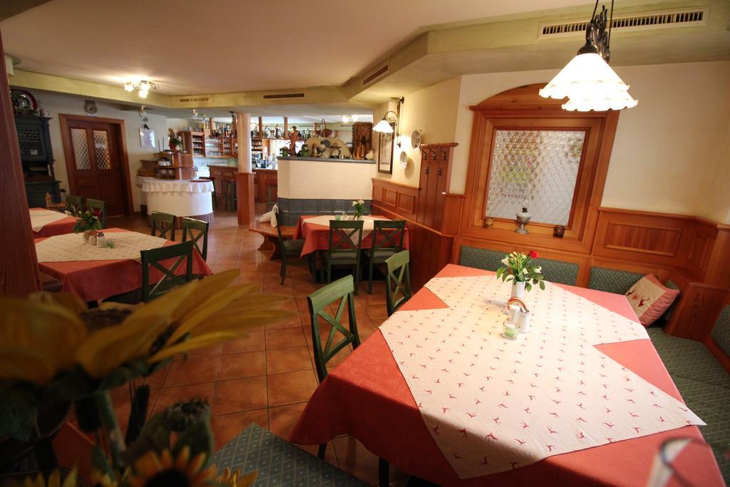 Gasthof Kaeferhube Мурау Экстерьер фото